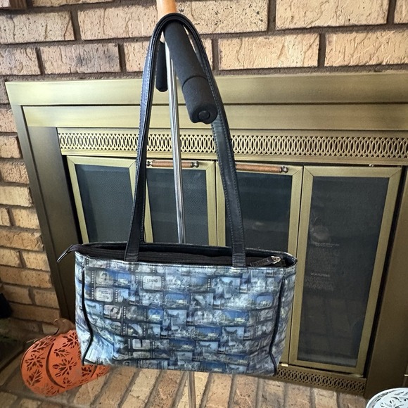 Relic Film Holographic Purse Shoulder Bag - Picture 1 of 5